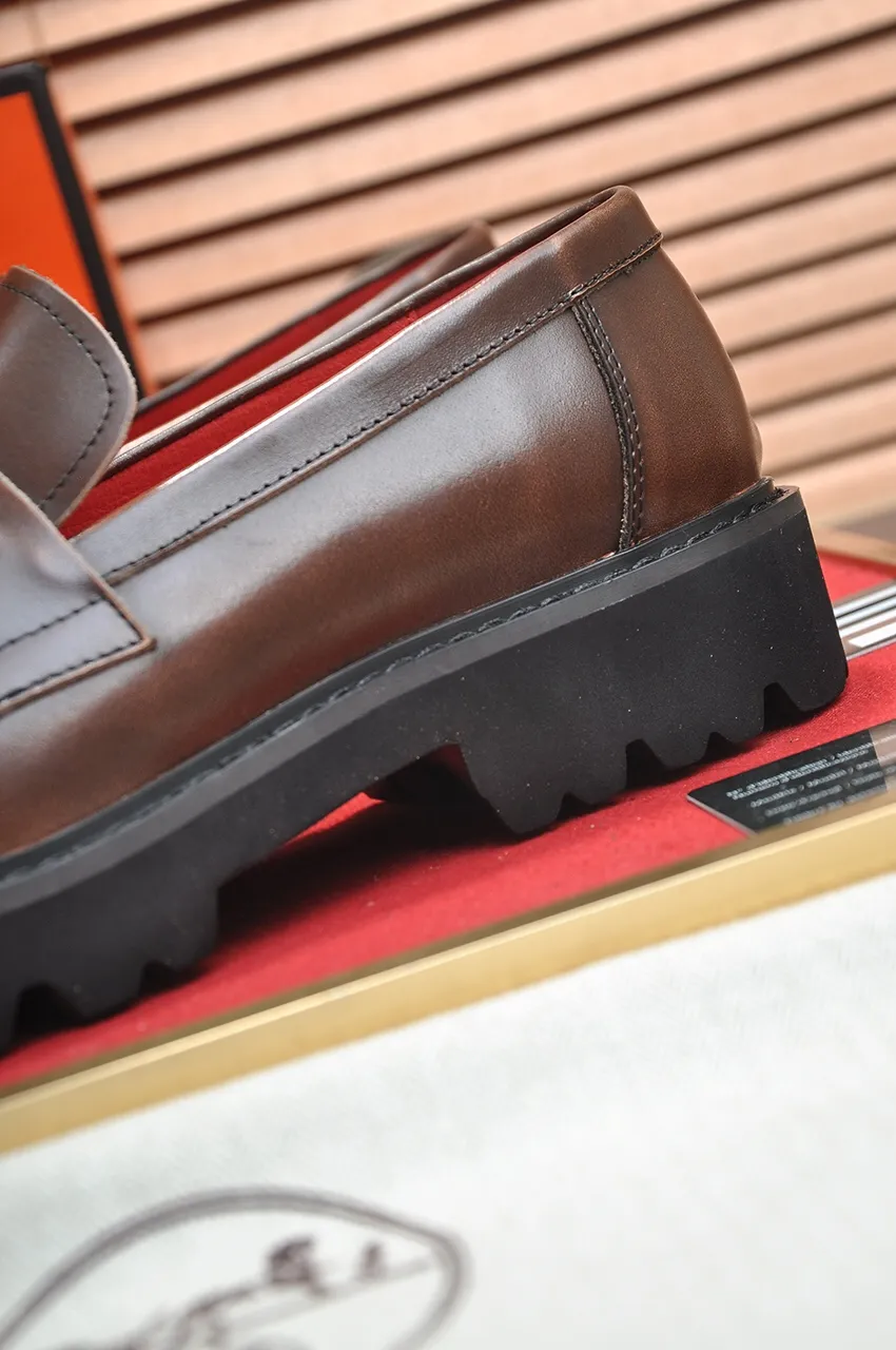 Men's Men's Shoes💰560💶[[HERMES]] (High-end Niuli) New 🍀 HERMES - top version of Ferragamo's classic casual leather shoes! Made of imported original cowhide, the inner top layer is comfortable cowhide lining! Original wear-resistant rubber outsole! High quality products! Code number 38-45 (45 customized)